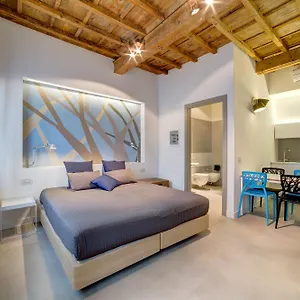 palazzo-mannaioni-suites.it-tuscanyhotel.com/
