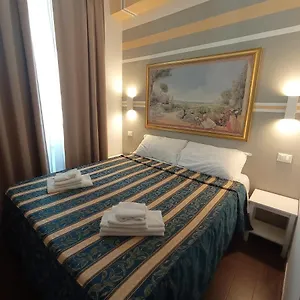 Hotel Travellers, Rzym
