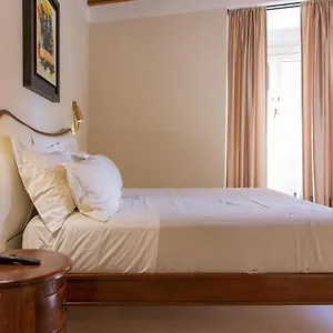  Bed & Breakfast Repetita Juvant